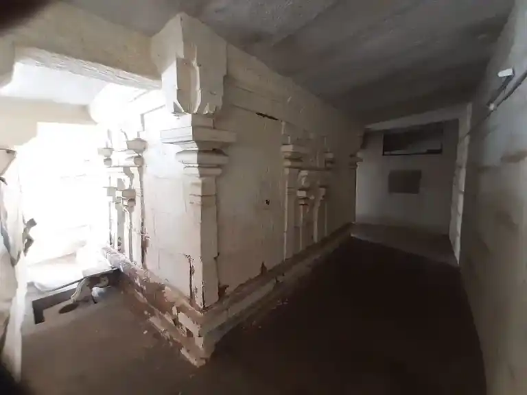 Arulmigu Aadhekasava Perumal Temple, Dharapuram - 638656 அருள்மிகு ஆதிகேசவபெருமாள் திருக்கோயில், தாராபுரம் - 638656, Tiruppur - Ancient Temple Architecture and History Image 4