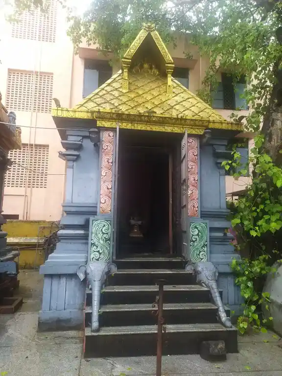 Arulmigu Aadhi Padavattamman Temple, Kosapet, Chennai - 600112 அருள்மிகு ஆதிபடவேட்டம்மன் திருக்கோயில், கொசப்பேட்டை, சென்னை - 600112, Chennai - Ancient Temple Architecture and History Image 10