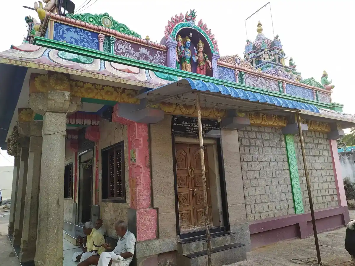 Arulmigu Aadhinarayana Swamy Temple, Belagondapalli - 635114 அருள்மிகு ஆதிநாராயணசாமி திருக்கோயில், Belagondapalli - 635114, Krishnagiri - Ancient Temple Architecture and History Image 4