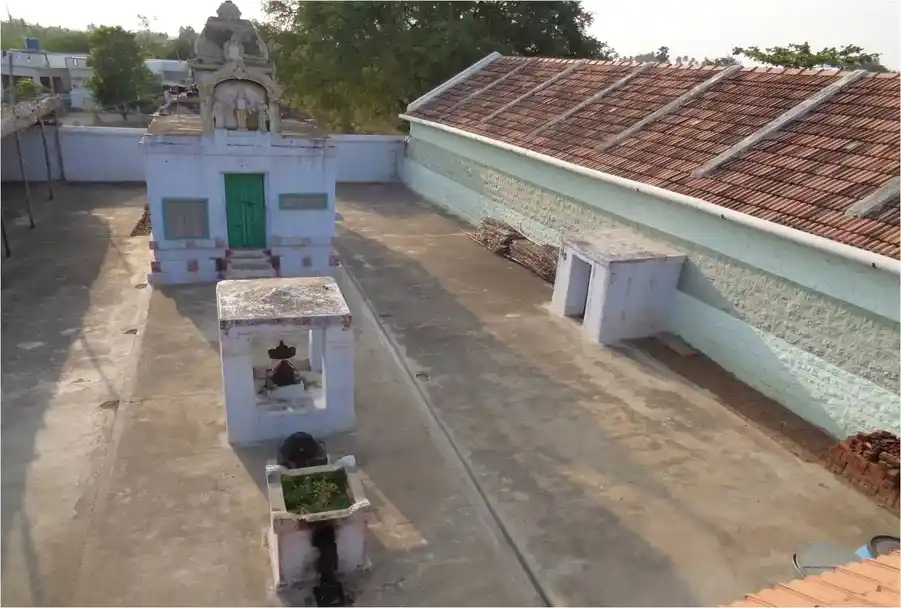 Arulmigu Aadhinarayanaperumal Temple, Velliyampathi - 638103 Arulmigu Aadhinarayanaperumal Temple,  - 638103, Tiruppur - Ancient Temple Architecture and History Image 2