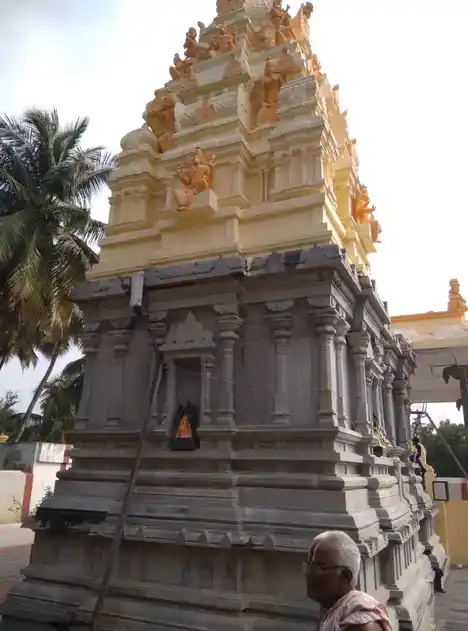 Arulmigu Aadhiperumal Temple, Jakkarpalaya,Sirukalanthai - 642202 அருள்மிகு ஆதிபெருமாள் சாமி திருக்கோயில், Jakkarpalaya,Sirukalanthai - 642202, Coimbatore - Ancient Temple Architecture and History Image 2