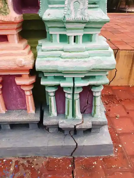 Arulmigu Aadhirethineswarar Temple, Thiruvadanai - 623407 அருள்மிகு ஆதிரெத்தினேஸ்வரர் திருக்கோயில், Thiruvadanai - 623407, Ramanathapuram - Ancient Temple Architecture and History Image 4