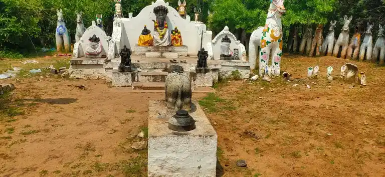Arulmigu Aadhisetta Iyanar Temple, Kalappur - 630501 Temple