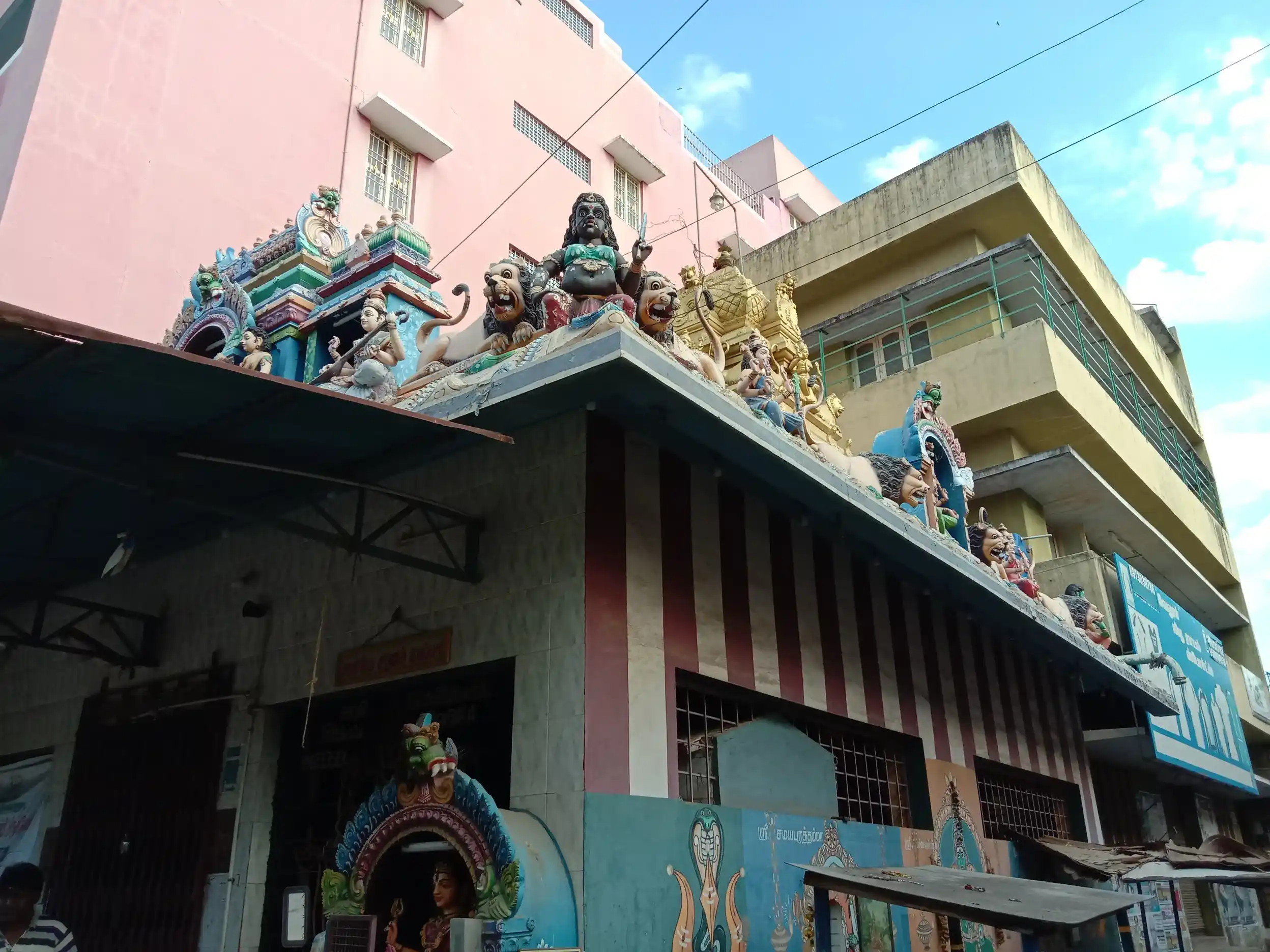 Arulmigu Aadiparasakthi Amman Temple, Thenvellore - 632001 Temple