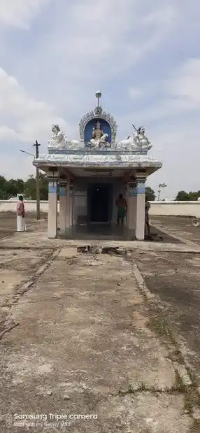 Arulmigu Aagamudaiya Ayyanar Temple, Kamuthakudi - 623707 அருள்மிகு. ஆகம உடைய அய்யனார் திருக்கோயில், Kamuthakudi - 623707, Ramanathapuram - Ancient Temple Architecture and History Image 5