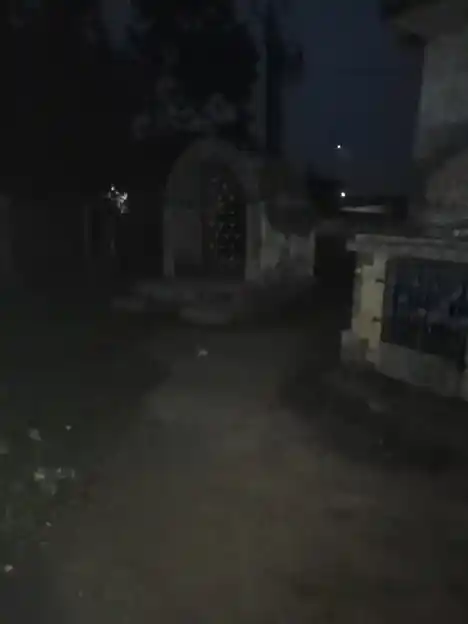 Arulmigu Aaitrukuvadagarai Marriyaman Temple, Thalaijayuru - 609201 Arulmigu Aaitrukuvadagarai Marriyaman Temple, Thalaijayuru - 609201, Nagapattinam - Ancient Temple Architecture and History Image 2