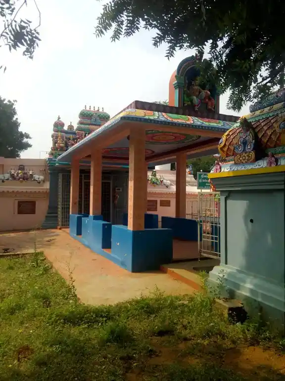Arulmigu Aaladi Kaththa Ayyanar Temple, Thattati - 630206