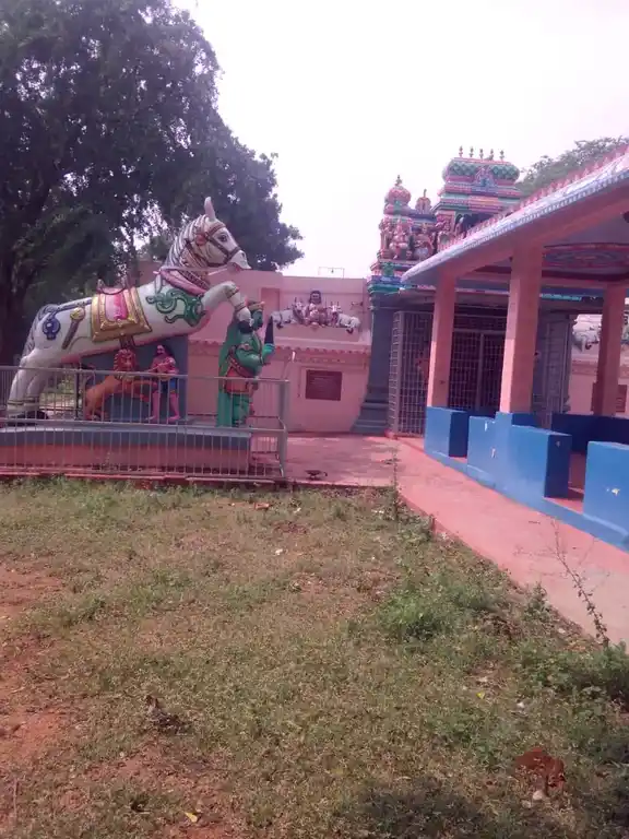 Arulmigu Aaladi Kaththa Ayyanar Temple, Thattati - 630206 அருள்மிகு. ஆலடி காத்த அய்யனார் திருக்கோயில், Thattati - 630206, Sivagangai - Ancient Temple Architecture and History Image 3