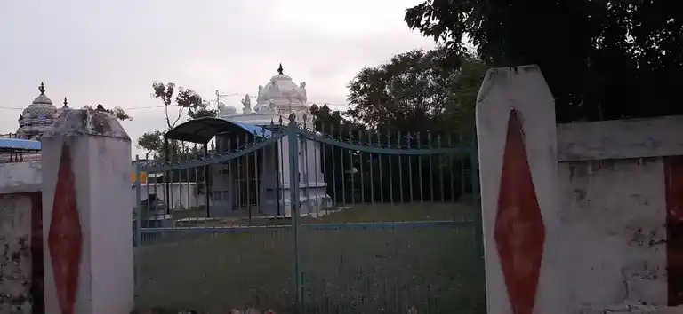 Arulmigu Aaladi Pillaiyar Temple, Kariyamanickam - 621005 Arulmigu aaladi Pillaiyar Temple, Kariyamanickam - 621005, Thiruchirappalli - Ancient Temple Architecture and History Image 8