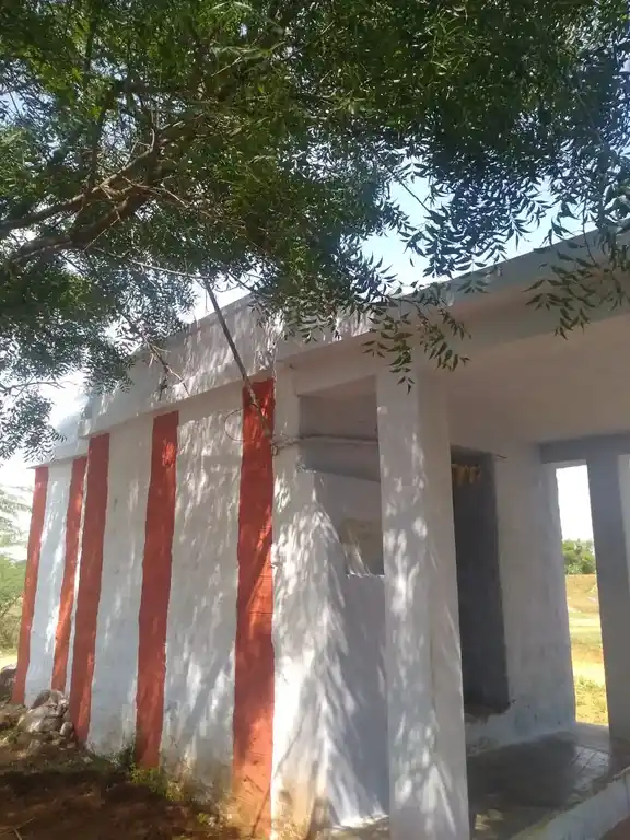 Arulmigu Aalamperumal Temple, Kalikanayakanpatti - 624618 அருள்மிகு ஆலம்பெருமாள் திருக்கோயில், Kalikanayakanpatti - 624618, Dindigul - Ancient Temple Architecture and History Image 2