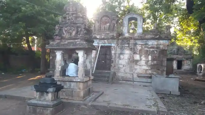 Arulmigu Aalanthurai Eswarar Temple, Kozhiyoor - 606106
