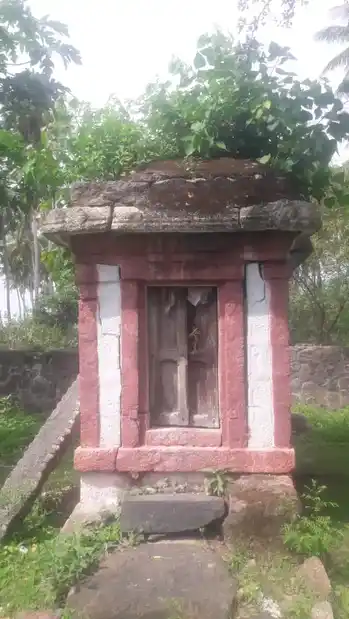 Arulmigu Aalathurai Valayyan Temple, Kadukkarai - 629851 Temple