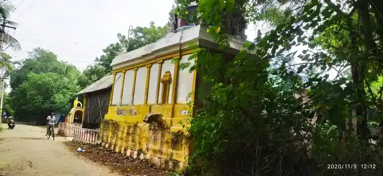 Arulmigu Aanchaneyar Temple, Vadhiyam - 639105 அருள்மிகு ஆஞ்சநேயர் திருக்கோயில், Vadhiyam - 639105, Karur - Ancient Temple Architecture and History Image 3