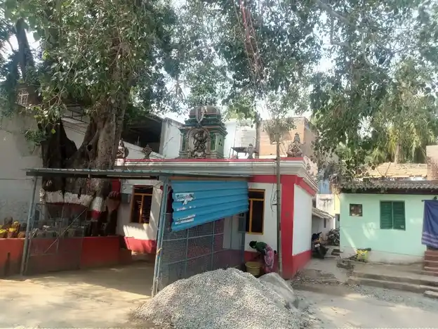 Arulmigu Aancheneeya Swamy Temple, Near Bus Stand, Kaveripatnam - 635112 Temple