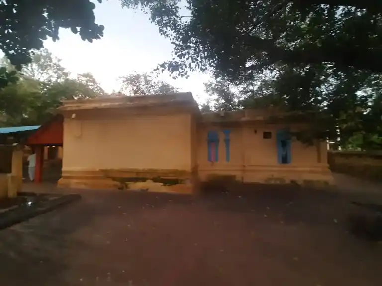 Arulmigu Aancheneyar Temple, Errahalli - 635112 அருள்மிகு ஆஞ்சநேயர் திருக்கோயில், எர்ரஹள்ளி - 635112, Krishnagiri - Ancient Temple Architecture and History Image 2