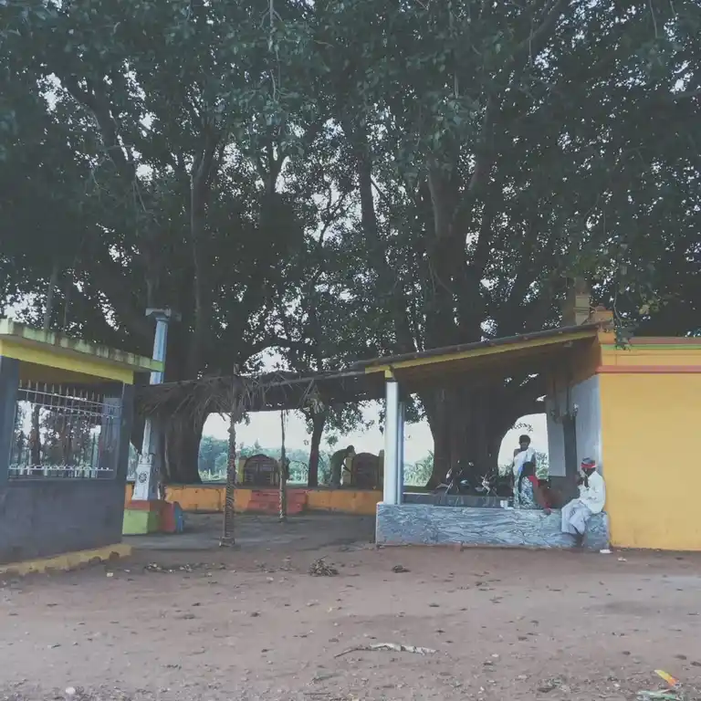 Arulmigu Aancheneyaswamy Temple, Addagurukki - 635130 அருள்மிகு ஆஞ்சநேயசாமி திருக்கோயில், Addagurukki - 635130, Krishnagiri - Ancient Temple Architecture and History Image 3