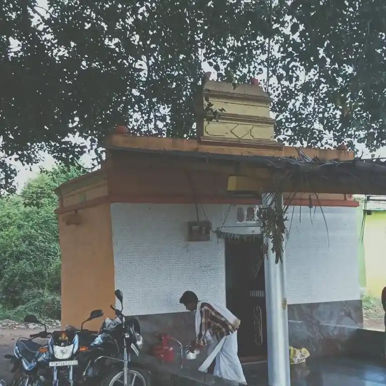 Arulmigu Aancheneyaswamy Temple, Addagurukki - 635130 அருள்மிகு ஆஞ்சநேயசாமி திருக்கோயில், Addagurukki - 635130, Krishnagiri - Ancient Temple Architecture and History Image 4