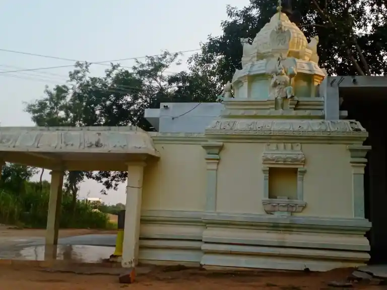 Arulmigu Aancheneyaswamy Temple, J.R Nagar - 635203 அருள்மிகு ஆஞ்சநேயசுவாமி திருக்கோயில், ஜெஆர்.நகர் - 635203, Krishnagiri - Ancient Temple Architecture and History Image 5