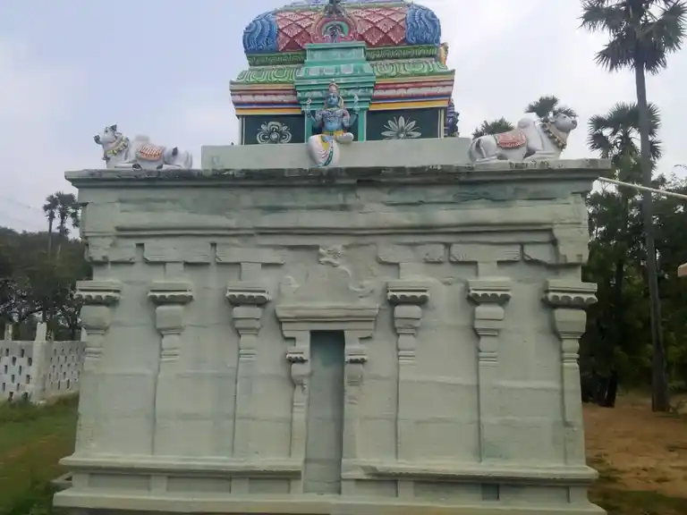 Arulmigu Aanda Nayinaar Peththa Nachiyamman Temple, Ilankudi - 630702 Arulmigu Aanda Nayinaar Peththa Nachiyamman Temple, Ilankudi - 630702, Sivagangai - Ancient Temple Architecture and History Image 3