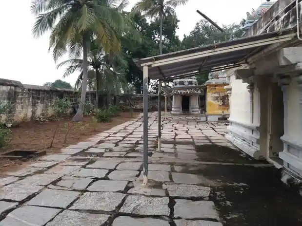 Arulmigu Aandapillai Nayanar Temple, Perichikovil - 630551 அருள்மிகு ஆண்டபிள்ளைநாயனார் திருக்கோயில், Perichikovil - 630551, Sivagangai - Ancient Temple Architecture and History Image 3
