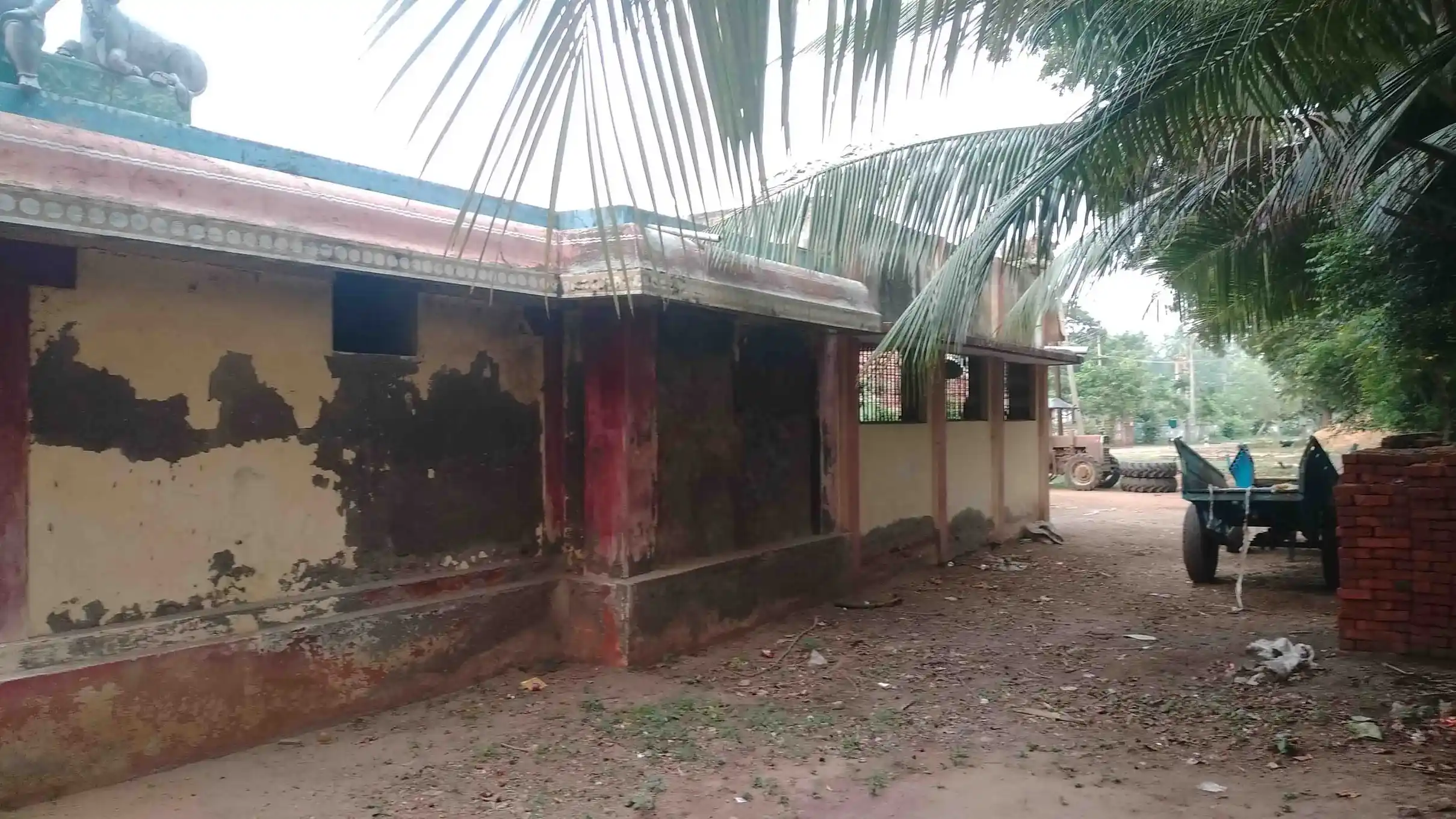 Arulmigu Aandapillaiyar Temple, Aariyapadaiveedu - 612703 அருள்மிகு ஆண்டபிள்ளையார் திருக்கோயில், Ariyapadivedi - 612703, Thanjavur - Ancient Temple Architecture and History Image 3