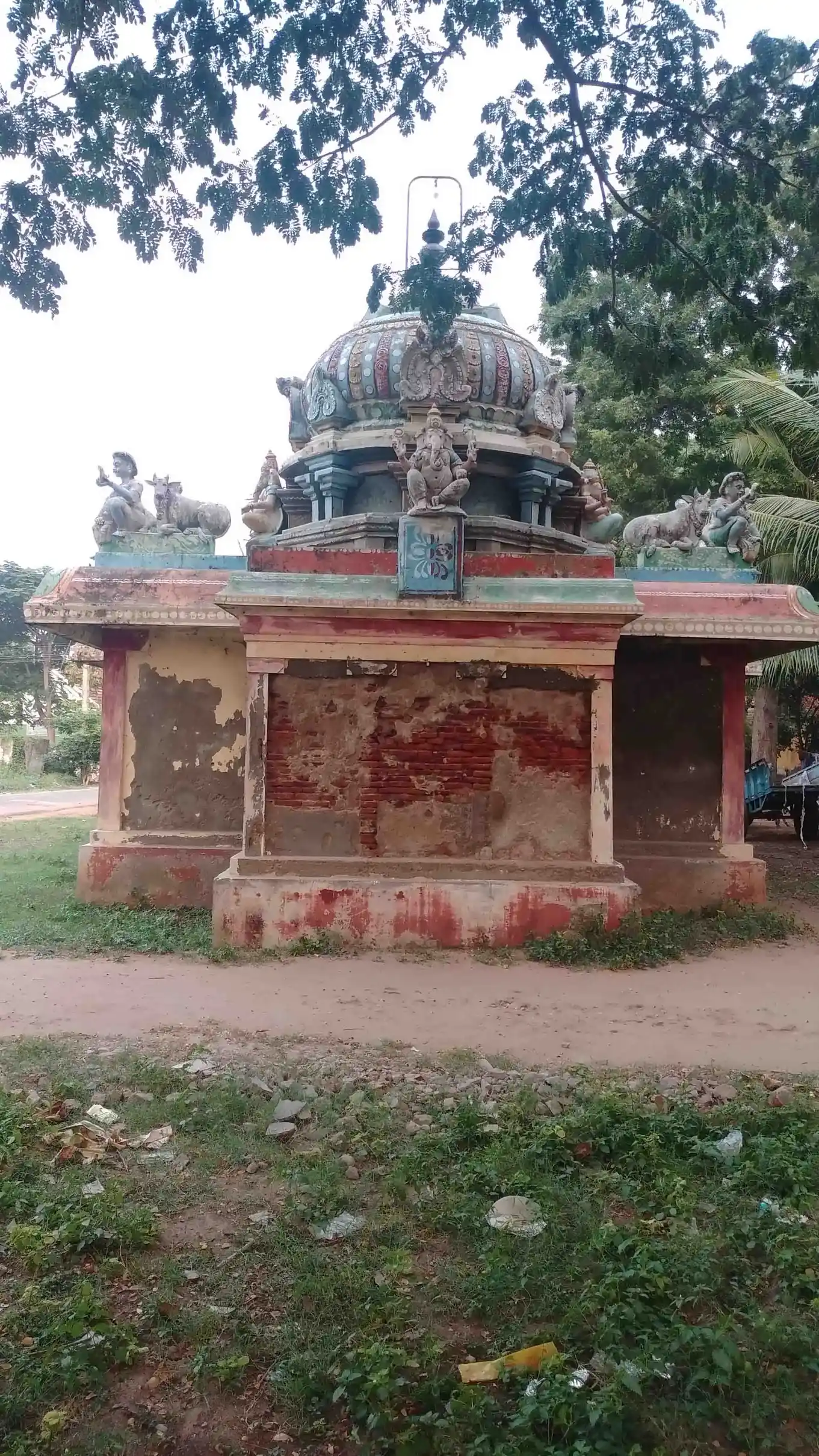 Arulmigu Aandapillaiyar Temple, Aariyapadaiveedu - 612703 அருள்மிகு ஆண்டபிள்ளையார் திருக்கோயில், Ariyapadivedi - 612703, Thanjavur - Ancient Temple Architecture and History Image 7
