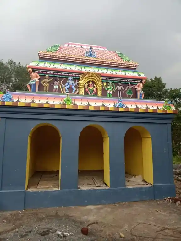 Arulmigu Aandavar Selliamman Temple, Poyanapadi - 606304 அருள்மிகு ஆண்டவர் செல்லியம்மன் திருக்கோயில், பொய்யனப்பாடி - 606304, Cuddalore - Ancient Temple Architecture and History Image 2