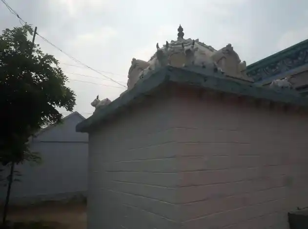 Arulmigu Aaraieyamman Temple, Solampatti - 621211 Arulmigu Aaraieyamman Temple, Solampatti - 621211, Thiruchirappalli - Ancient Temple Architecture and History Image 3