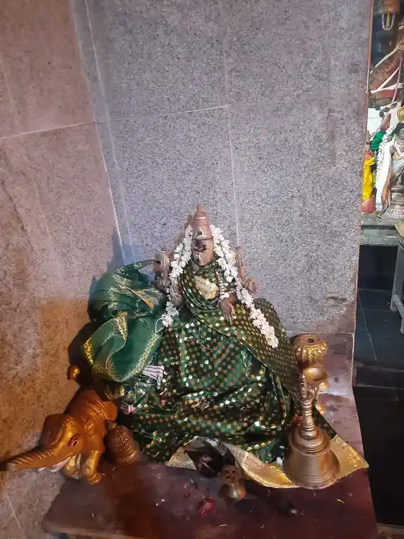 Arulmigu Aaravamudhaperumal Temple, Thiurmangalam - 605501 அருள்மிகு ஆரவாமுதப்பெருமாள் திருக்கோயில், திருமங்கலம் - 605501, Viluppuram - Ancient Temple Architecture and History Image 3