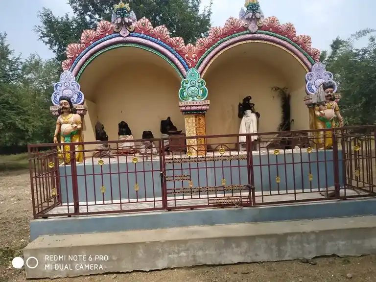Arulmigu Aasaiyan Temple, Vandhalaikoodalur - 621709 Arulmigu Aasaiyan Temple, Vandhalaikoodalur - 621709, Thiruchirappalli - Ancient Temple Architecture and History Image 3