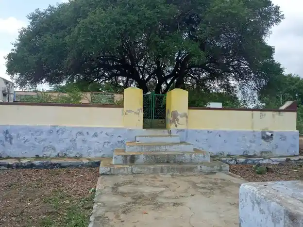 Arulmigu Aathiadi Vinayagar Temple, Varuvadampalayam - 644669