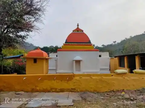 Arulmigu Aathikaruvannarayar, Bommadevar Temple, Kejakatti, Sathyamangalam - 638451 Arulmigu Aathikaruvannarayar, Bommadevar Temple., Kejakatti, Sathyamangalam - 638451, Erode - Ancient Temple Architecture and History Image 4