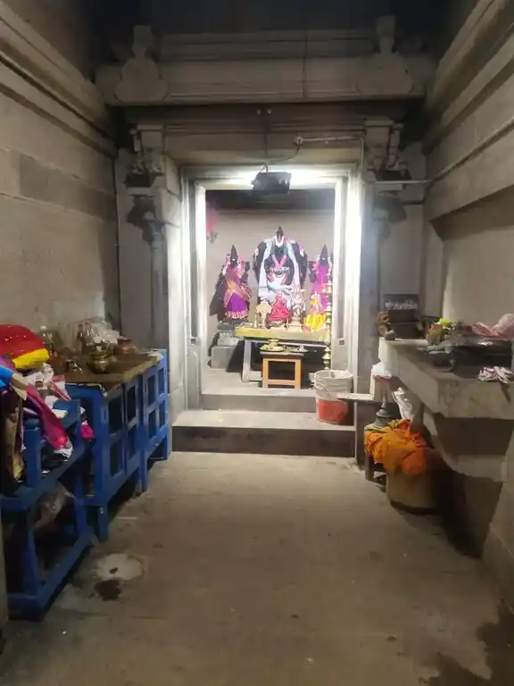 Arulmigu Aathikesava Perumal Temple, Ilayathankudi - 630205 அருள்மிகு. ஆதிகேசவ பெருமாள் திருக்கோயில், Ilayathankudi - 630205, Sivagangai - Ancient Temple Architecture and History Image 3