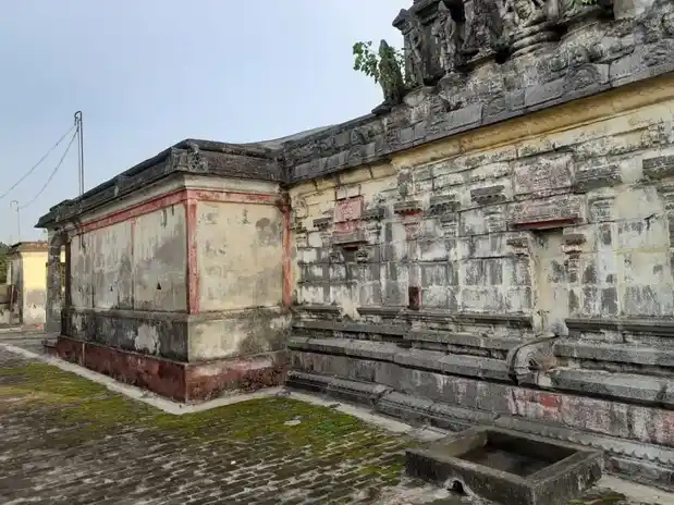 Arulmigu Aathikesavaperumal Temple, Madurapakkam - 605501 அருள்மிகு ஆதிகேசவப்பெருமாள் திருக்கோயில், மதுரப்பாக்கம் - 605501, Viluppuram - Ancient Temple Architecture and History Image 5