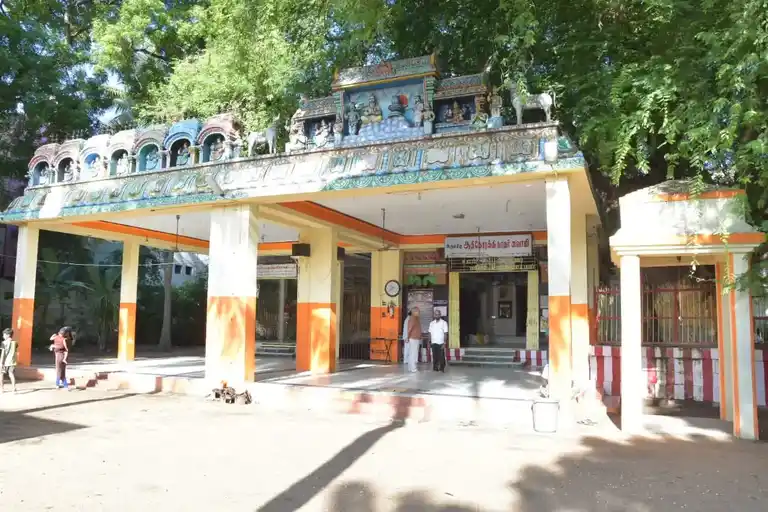 Arulmigu Aathikorakkanatha Swamy Temple, Thirupuvanam - 630611 அருள்மிகு ஆதிகோரக்கநாதசுவாமி திருக்கோயில், Thirupuvanam - 630611, Sivagangai - Ancient Temple Architecture and History Image 3