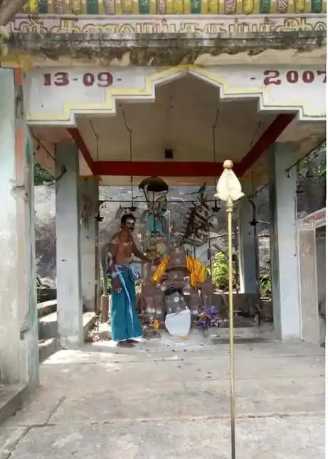 Arulmigu Aathinamilakiya Ayyanar Temple, Poolankurichi - 630405 அருள்மிகு. ஆதினமிளகிய அய்யனார் திருக்கோயில், Poolankurichi - 630405, Sivagangai - Ancient Temple Architecture and History Image 3