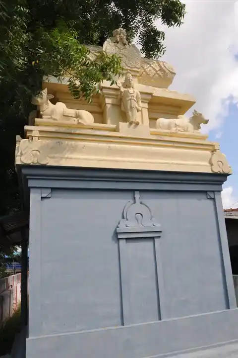 Arulmigu Aathiyadi Vinaayakar Temple, Thennilai, Thennilai - 639206 அருள்மிகு ஆத்தியடி விநாயகர் திருக்கோயில், Thennilai, Thennilai - 639206, Karur - Ancient Temple Architecture and History Image 3