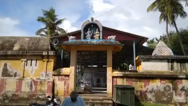 Arulmigu Aathmanatha Swamy Temple, Keela Perumalai - 614713 அருள்மிகு ஆத்மநாதசாமி திருக்கோயில், கீழப்பெருமழை - 614713, Thiruvarur - Ancient Temple Architecture and History Image 5