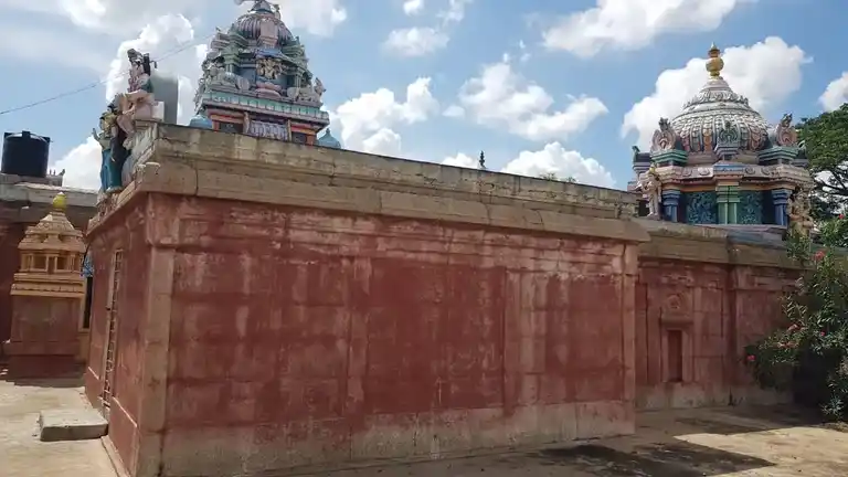 Arulmigu Aatkondaeswarar Temple, Vasudevan Pattu, Vasudevan Pattu - 606704 அருள்மிகு ஆட்கொண்டீஸ்வரர் திருக்கோயில், வாசுதேவன் பட்டு, வாசுதேவன் பட்டு - 606704, Tiruvannamalai - Ancient Temple Architecture and History Image 3