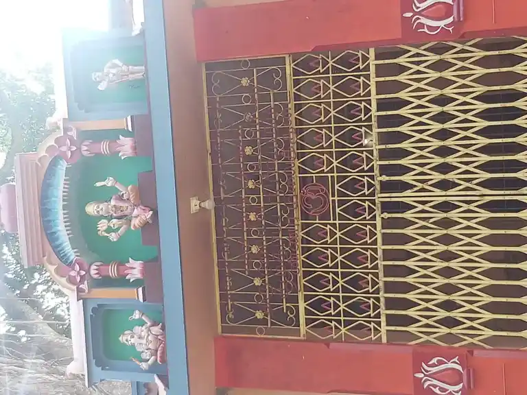 Arulmigu Aattukadavu Essakkiamman Temple, Payanam, Nalloor - 629165