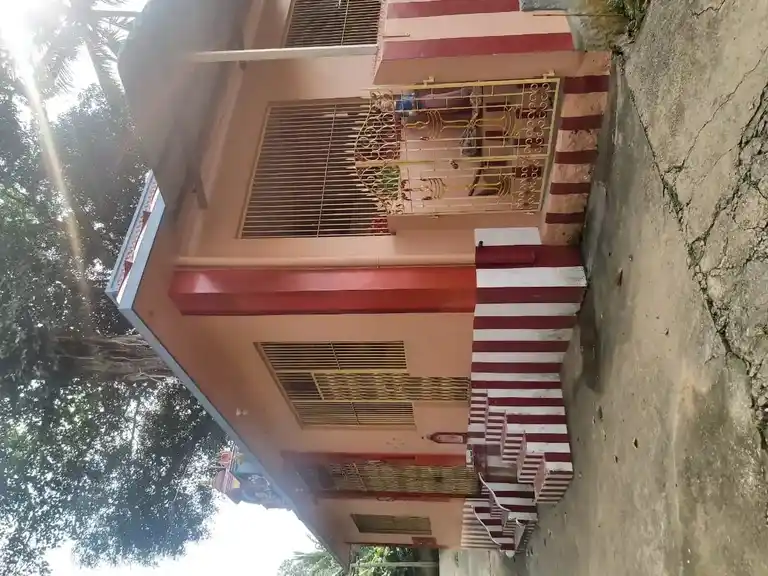 Arulmigu Aattukadavu Essakkiamman Temple, Payanam, Nalloor - 629165 அருள்மிகு ஆற்றுகடவு இசக்கியம்மன் திருக்கோயில், Payanam, Nalloor - 629165, Kanyakumari - Ancient Temple Architecture and History Image 2