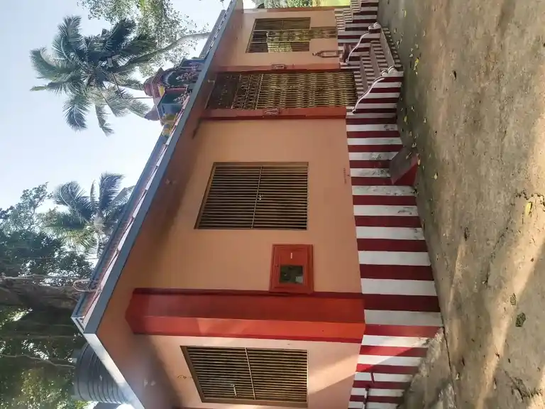 Arulmigu Aattukadavu Essakkiamman Temple, Payanam, Nalloor - 629165 அருள்மிகு ஆற்றுகடவு இசக்கியம்மன் திருக்கோயில், Payanam, Nalloor - 629165, Kanyakumari - Ancient Temple Architecture and History Image 4