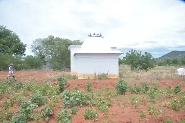 Arulmigu Aavilparumal Temple, West Thalivasal - 639001 அருள்மிகு ஆவில்பெருமாள் திருக்கோயில், West Thalivasal - 639001, Karur - Ancient Temple Architecture and History Image 7