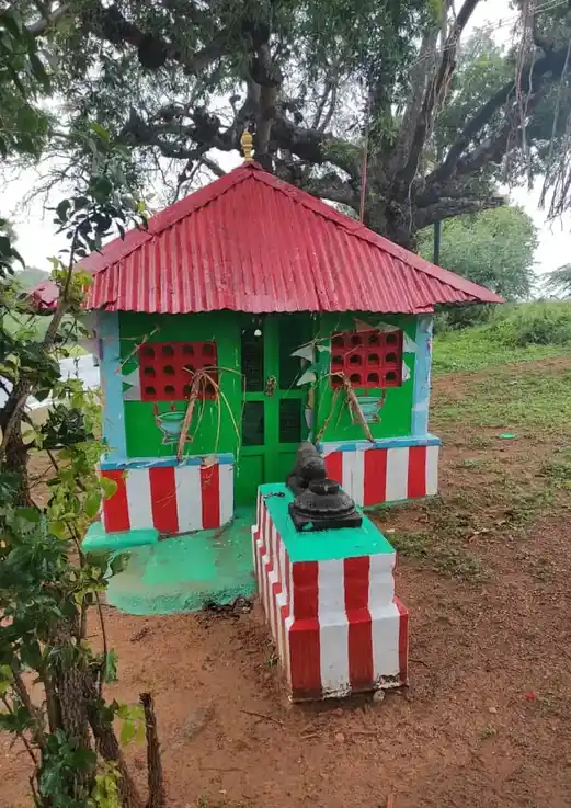 Arulmigu Aavudai Vinayagar Temple, Manthakudipatti - 630410