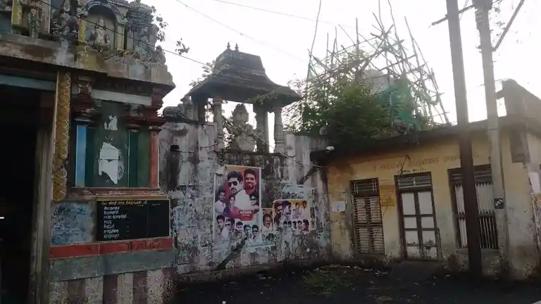 Arulmigu Aavudainatha Swamy Kamatchiyamman Temple, Dharasuram, Dharasuram - 612702