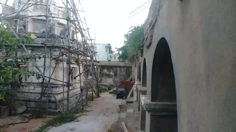 Arulmigu Aavudainatha Swamy Kamatchiyamman Temple, Dharasuram, Dharasuram - 612702 ஆவுடைநாதசுவாமி காமாட்சியம்மன் திருக்கோயில், தாராசுரம், Dharasuram - 612702, Thanjavur - Ancient Temple Architecture and History Image 6