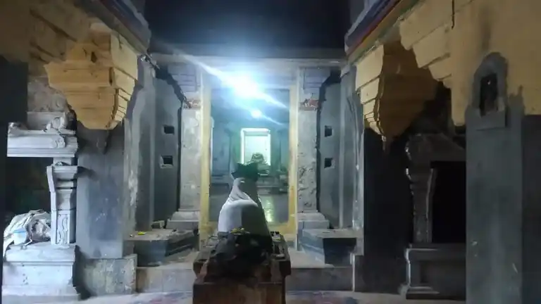 Arulmigu Aavudainatha Swamy Kamatchiyamman Temple, Dharasuram, Dharasuram - 612702 ஆவுடைநாதசுவாமி காமாட்சியம்மன் திருக்கோயில், தாராசுரம், Dharasuram - 612702, Thanjavur - Ancient Temple Architecture and History Image 10