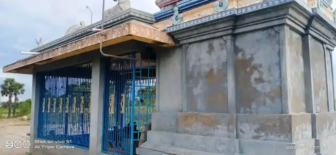 Arulmigu Aavudaiya Ayyanar Temple, Saththani - 630709 Arulmigu Aavudaiya Ayyanar Temple, Saththani - 630709, Sivagangai - Ancient Temple Architecture and History Image 4