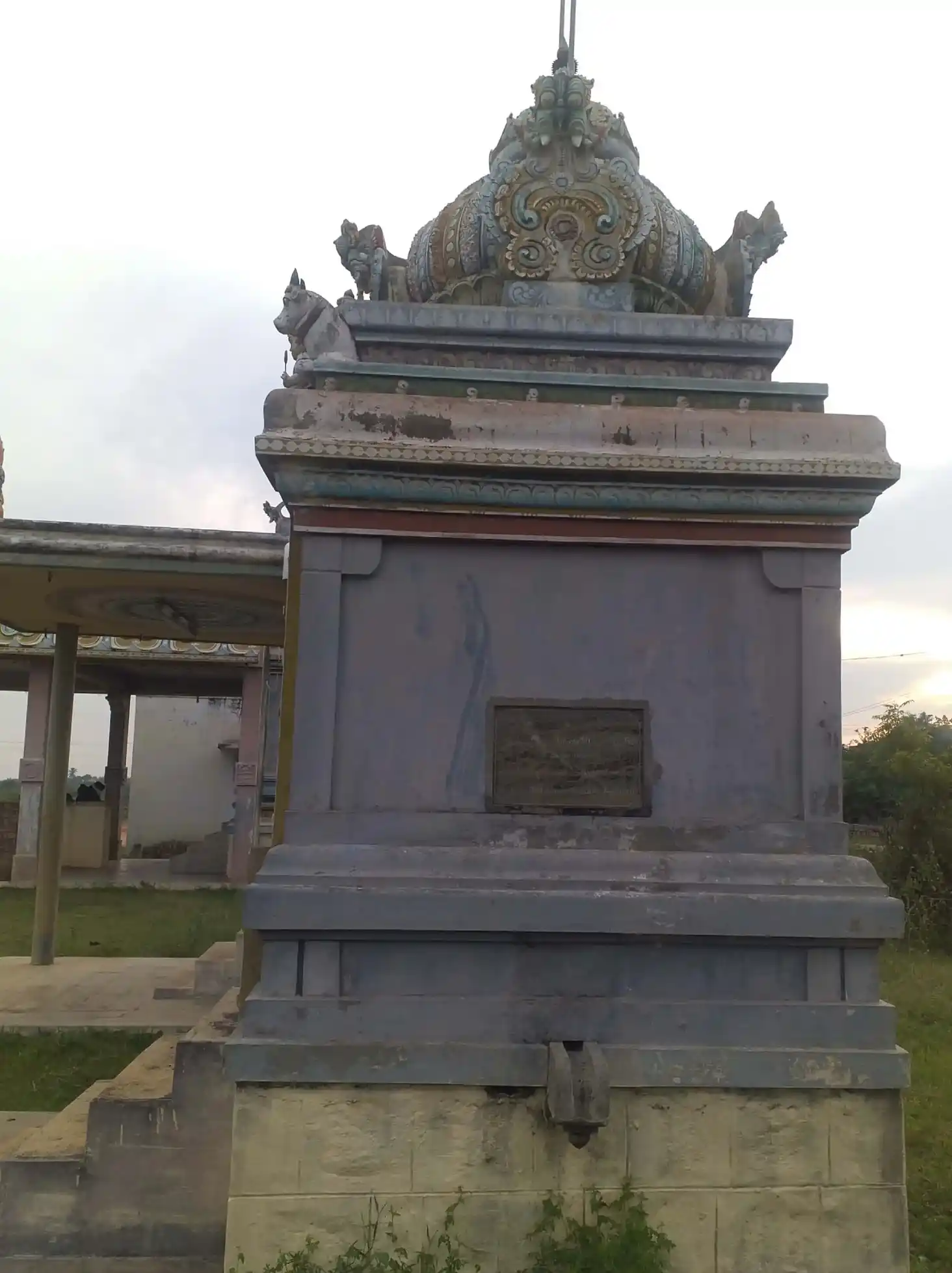 Arulmigu Aavudaiya Vinayagar Temple, Padaminchi - 630410 Arulmigu Aavudaiya Vinayagar Temple, Padaminchi - 630410, Sivagangai - Ancient Temple Architecture and History Image 3