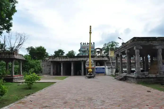 Arulmigu Abaratha Ratchkar Temple, Adu Thurai - 621108 அருள்மிகு அபராதரட்சகர் திருக்கோயில், சு.ஆடுதுறை - 621108, Perambalur - Ancient Temple Architecture and History Image 2